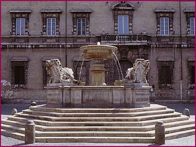 Piazza S.Maria in Trastevere - S.Maria in Trastevere square